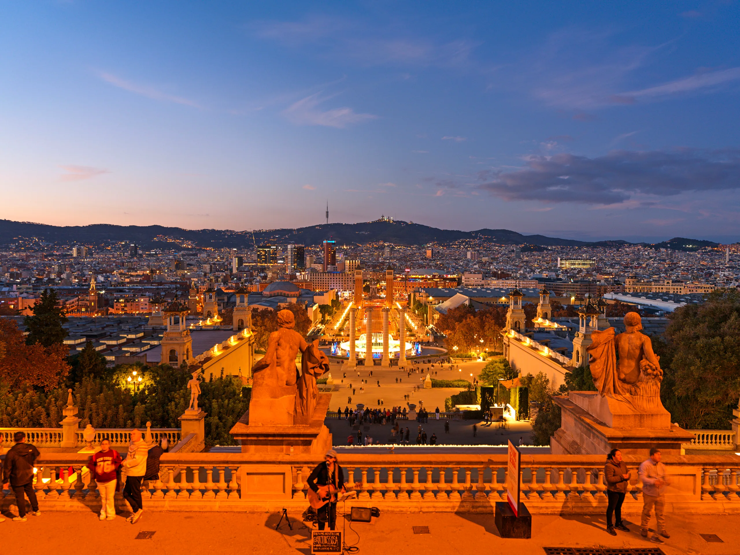 Barcelona: Barcelona at dusk, from Montjuïc