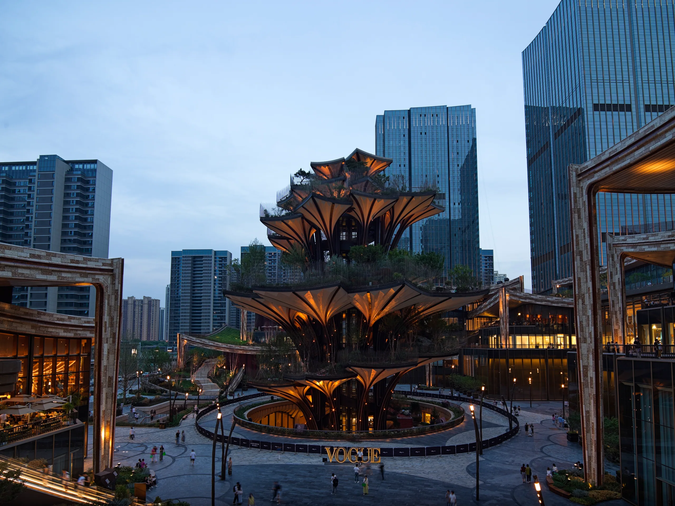 China: Buildings: MixC Xi'an, the Xi'an Tree