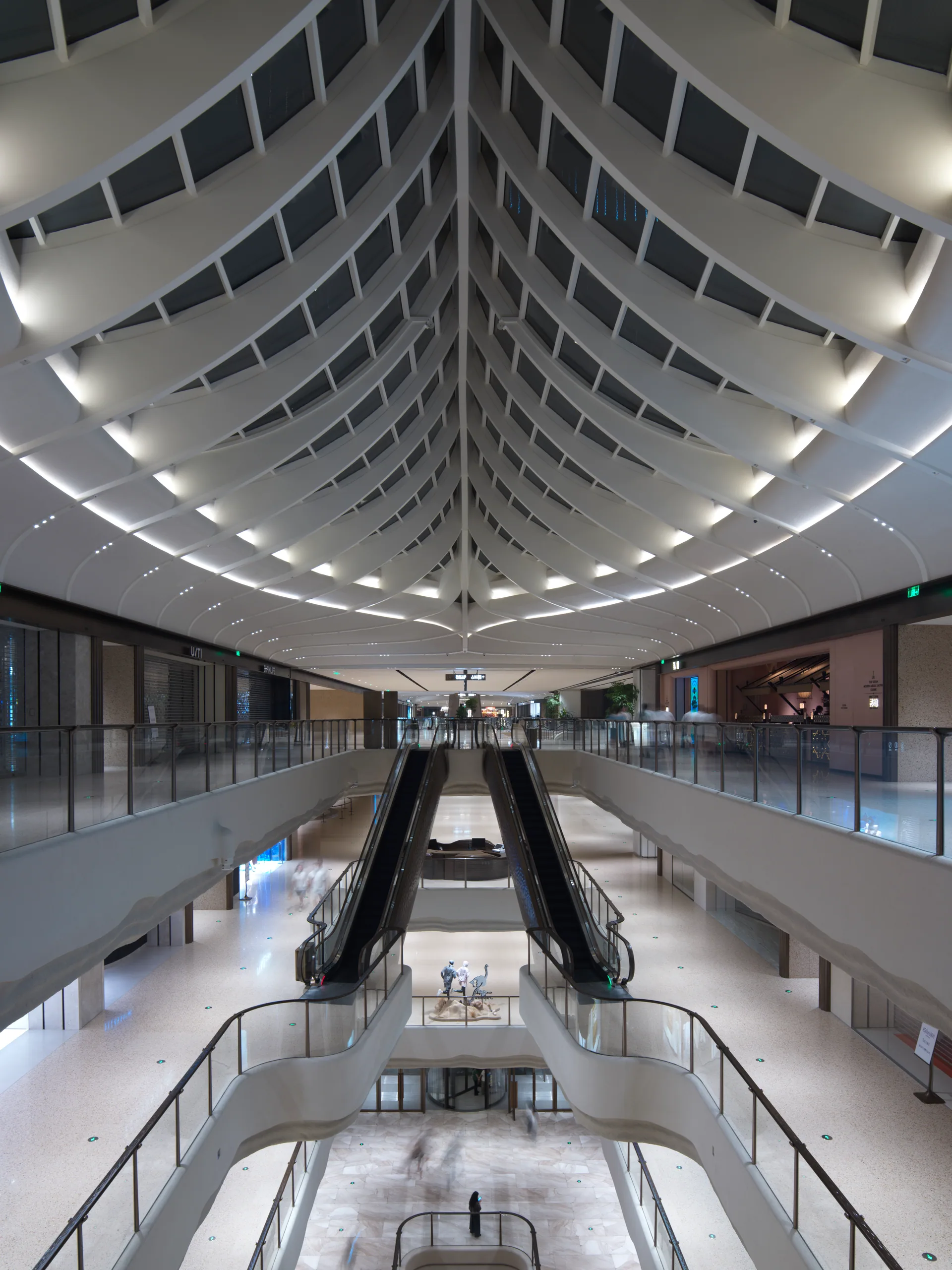 China: Buildings: MixC Xi'an, the atrium