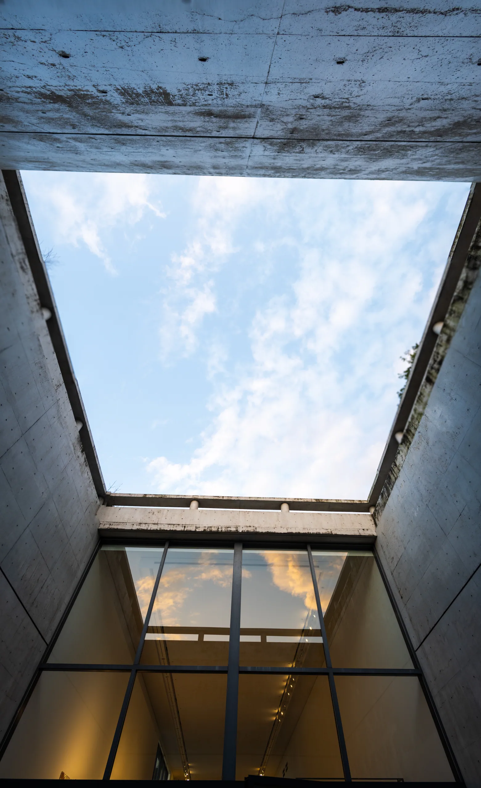 Japan: Benesse House Museum, the open court