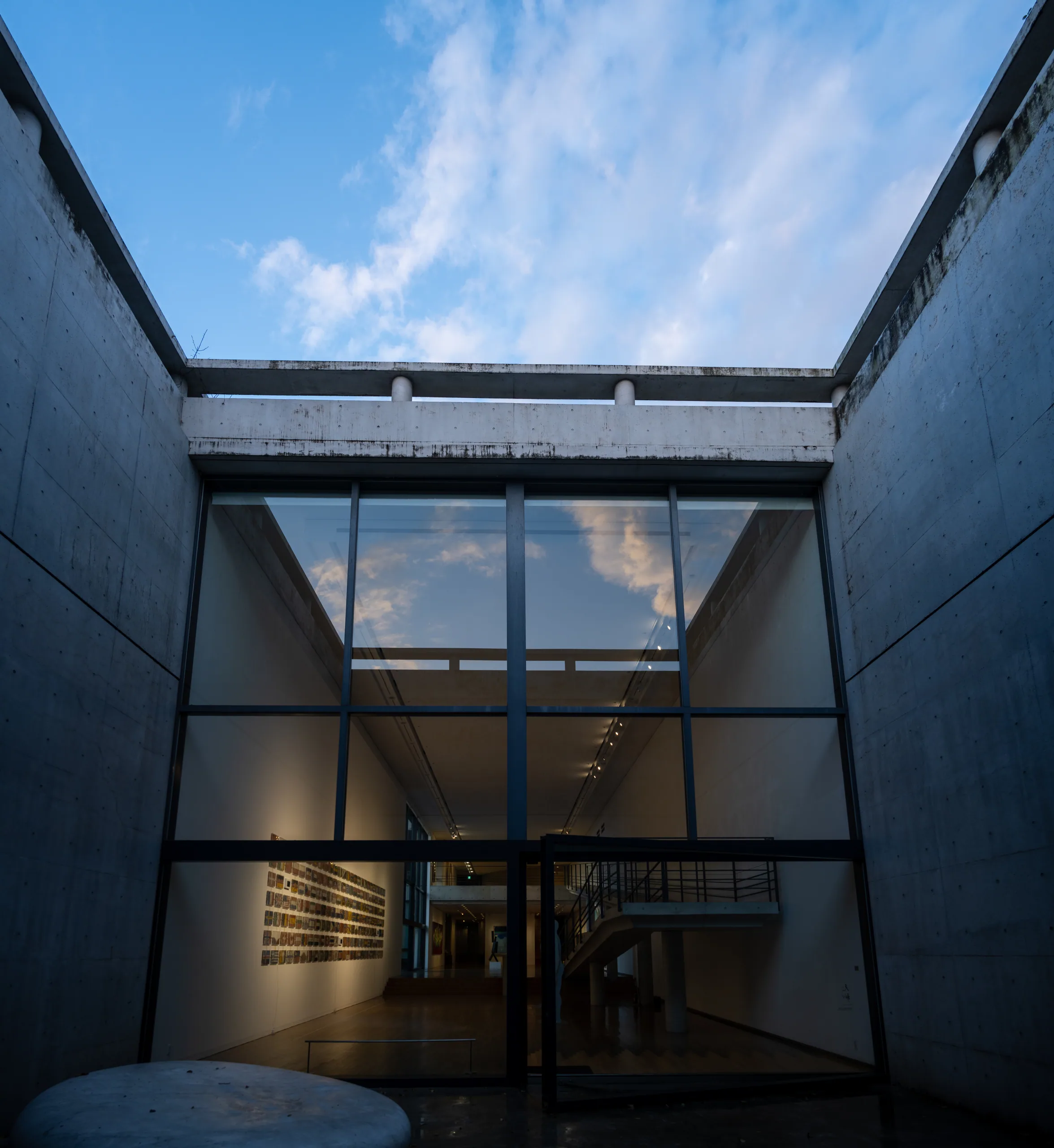 Japan: Benesse House Museum, the open court