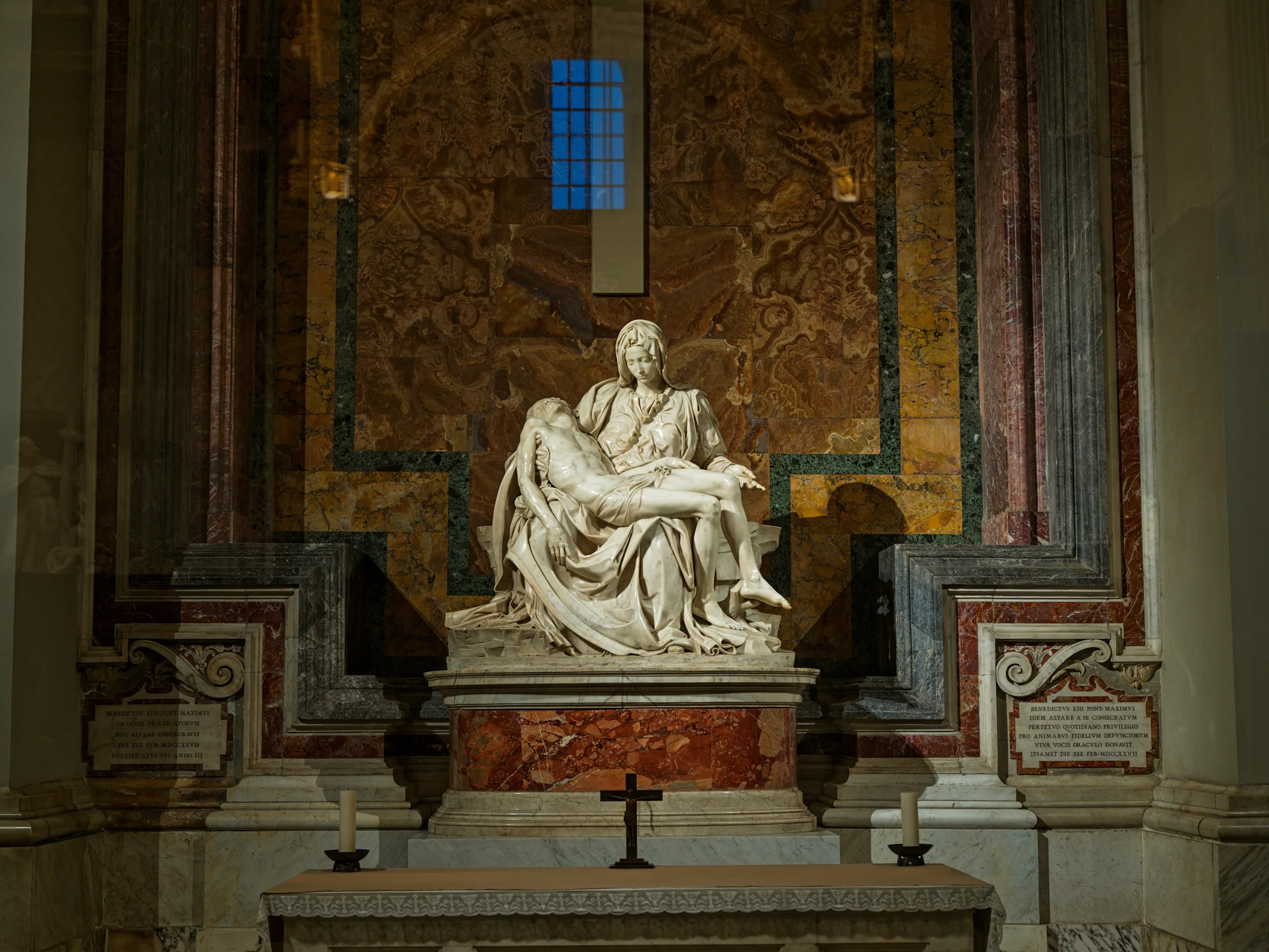 Rome: Michelangelo's Pietà, St Peter's