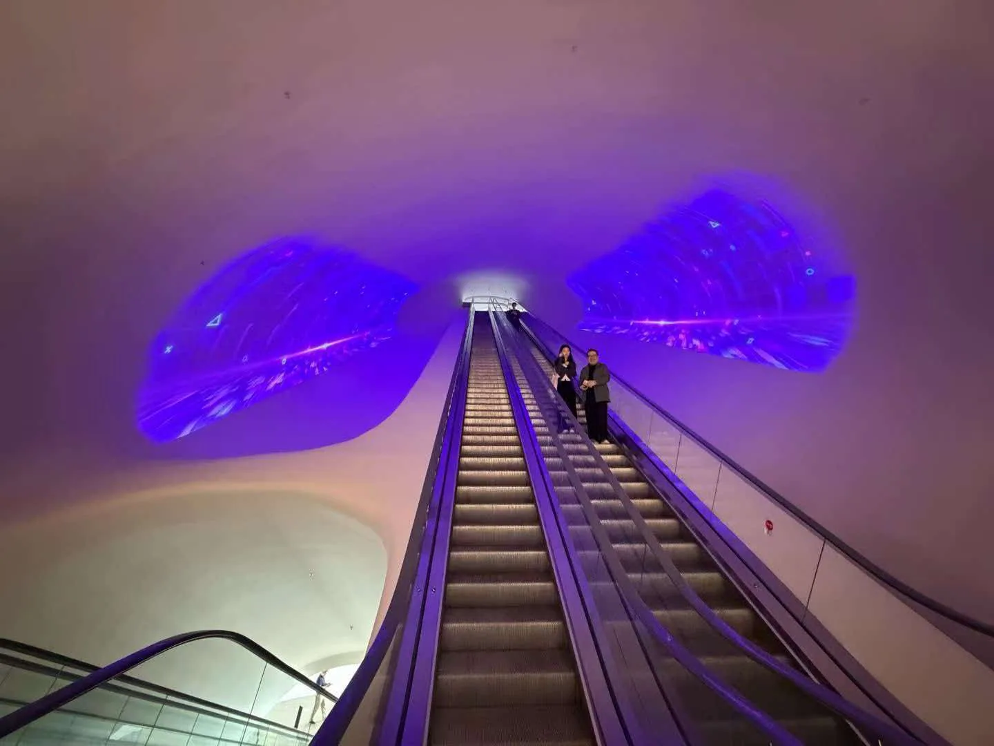 Shenzhen Bay Cultural Center: North Tall Stone Gallery